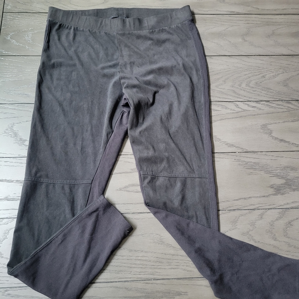 H&M faux suede leggings Pants L black
